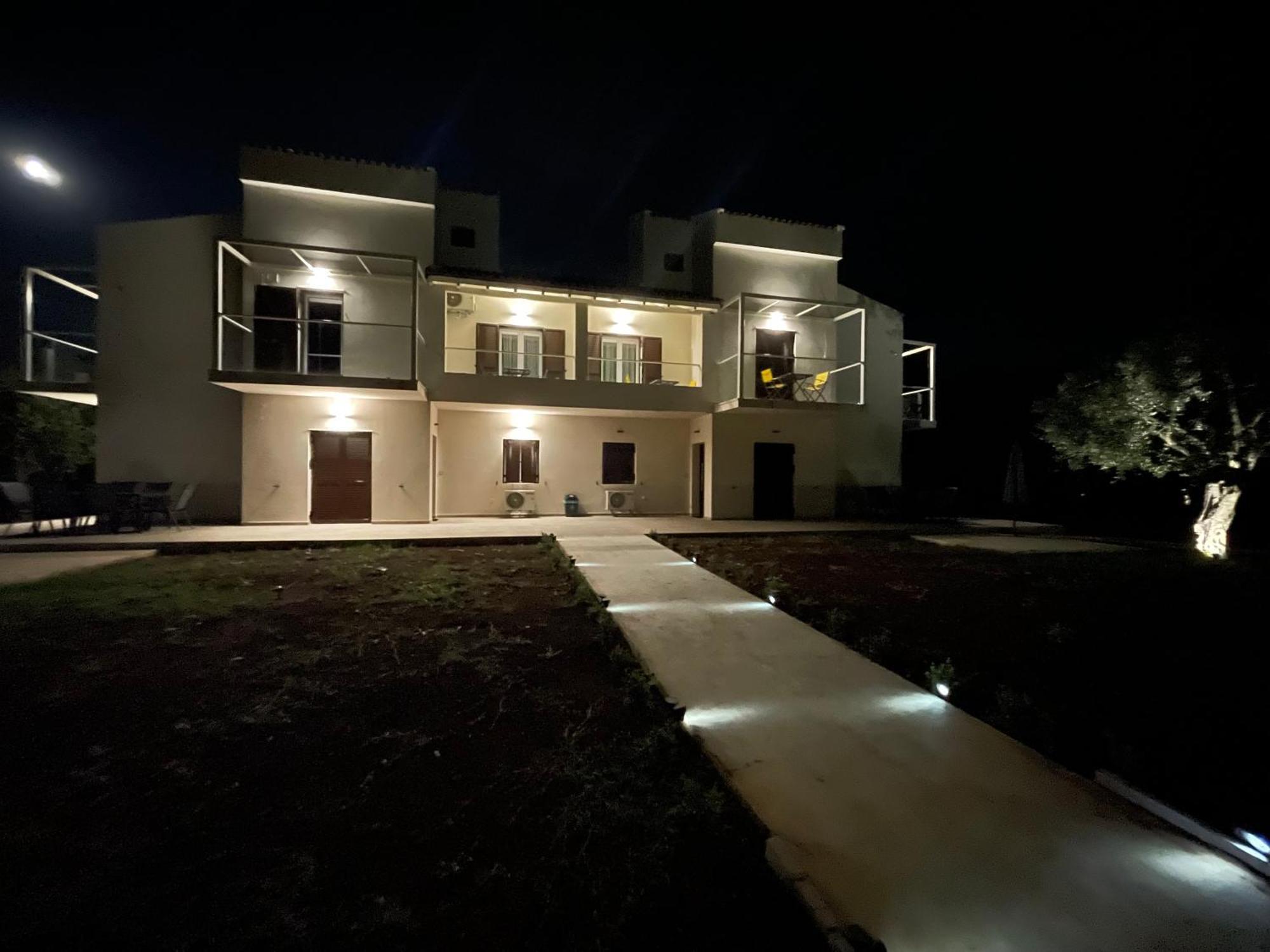 Villa Rodelia 1 로다 외부 사진